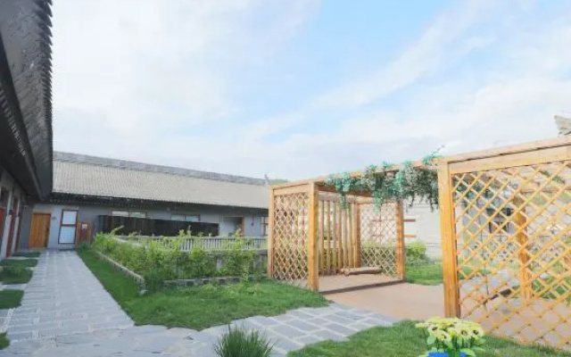Golden Yan’an Danyun  Hotel – Outside – Yanan