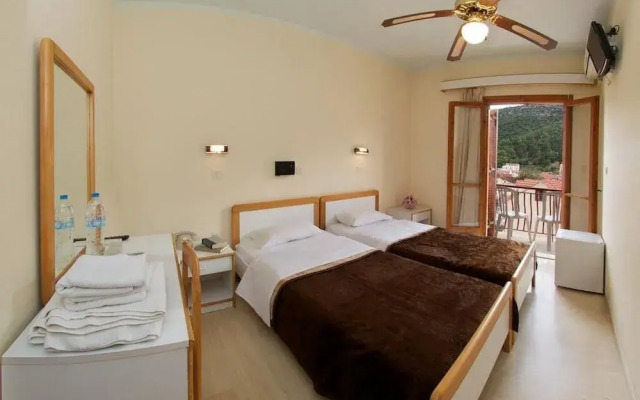 Moustakis Hotel