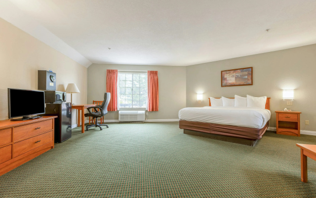 Hotel Avenida, San Clemente Beach