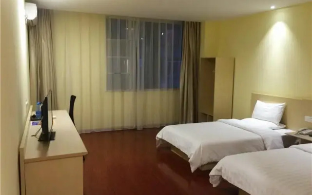 Hanting Hotel Kunming Mile Temple Park