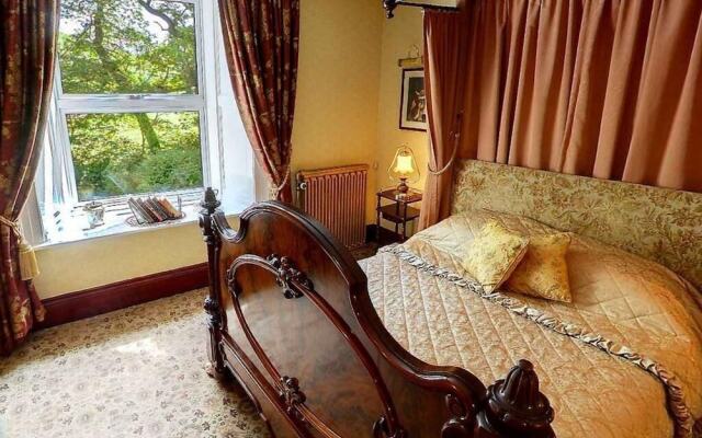 Wind In The Willows - Hotel