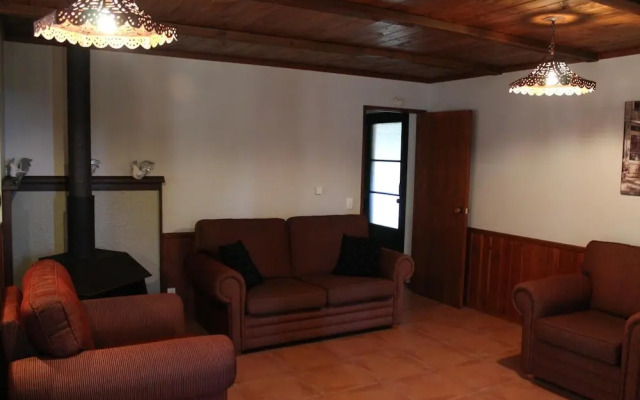 Chartre' Manor Bed & Breakfast