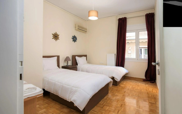 Lycabettus Quiet Renovated Apartment