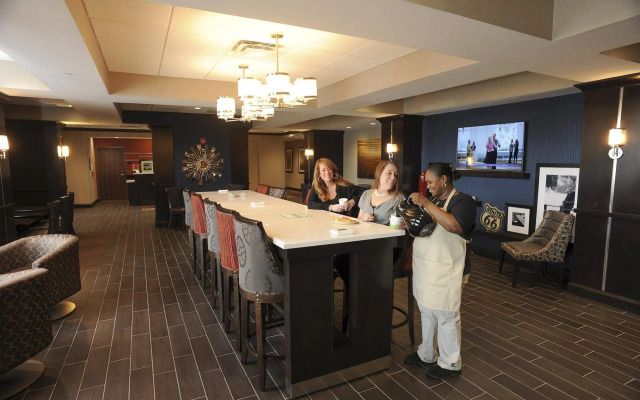 Hampton Inn Neptune/Wall