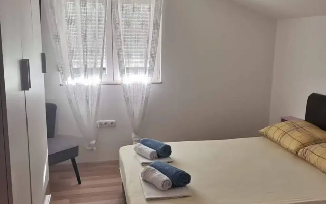 Luxury Seget Donji Apartments With Terrace and Sea View