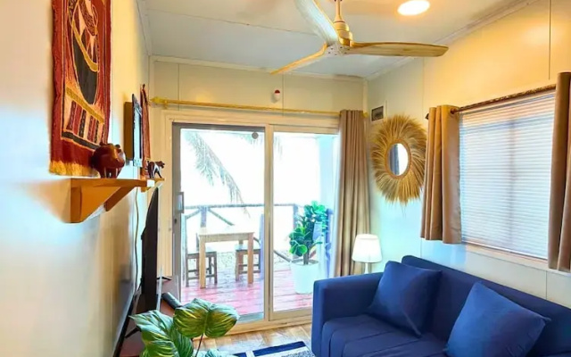 Zanzibar Beach House- South