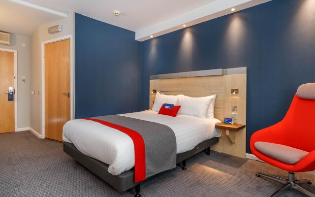 Holiday Inn Express Walsall M6J10 by IHG
