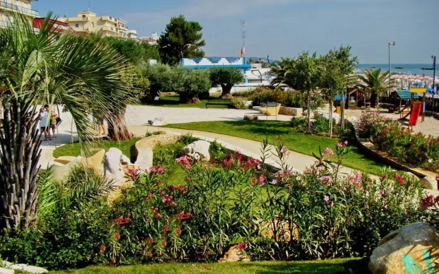 Acquamarina Residence