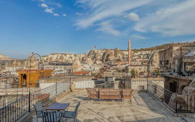 Zara Cave Hotel +10