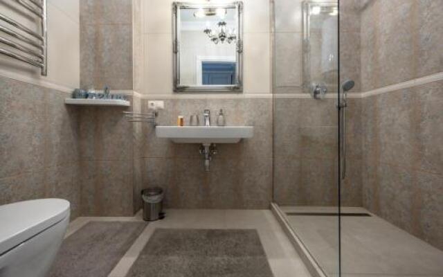 Apartment with Sea View near Park Shevchenko