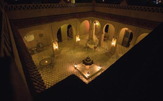 Riad Ouzine Merzouga