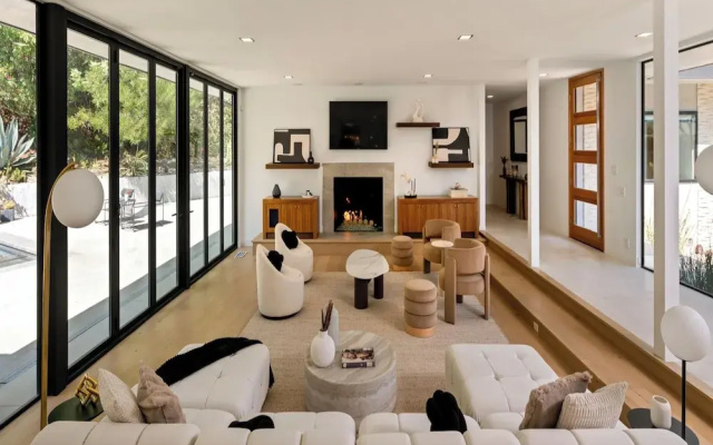 Valea Estate - Secluded Beverly Hills Retreat 1-acre Oasis