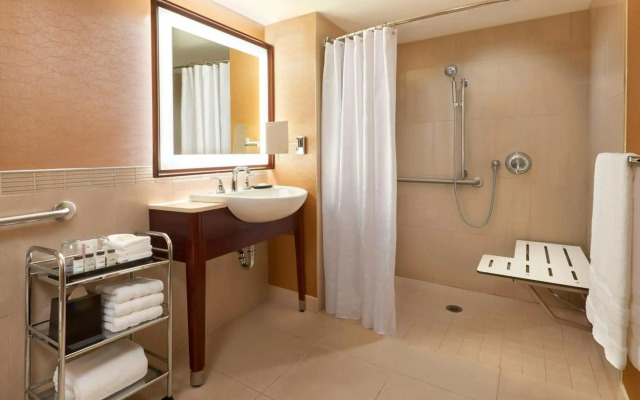 Sheraton Centre Toronto Hotel