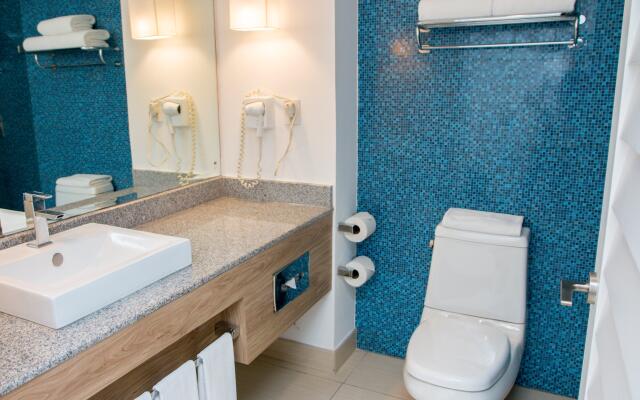 Holiday Inn Acapulco La Isla by IHG