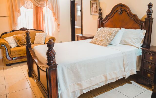 Hotel Boutique Casa Jardines