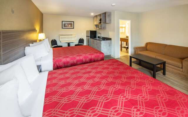 Econo Lodge Inn & Suites