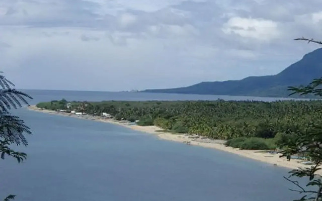 Submarine Garden Beach Resort