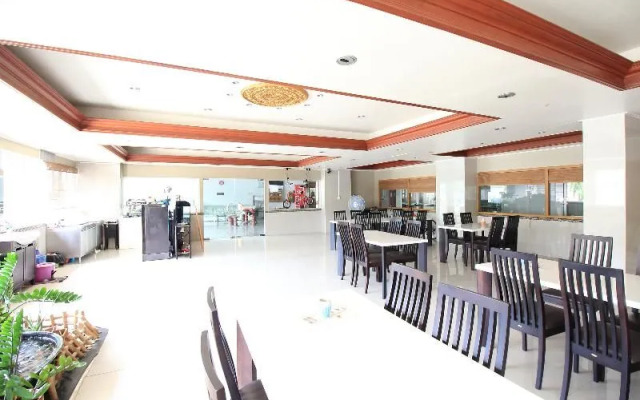 Oyo 247 Diamond Place