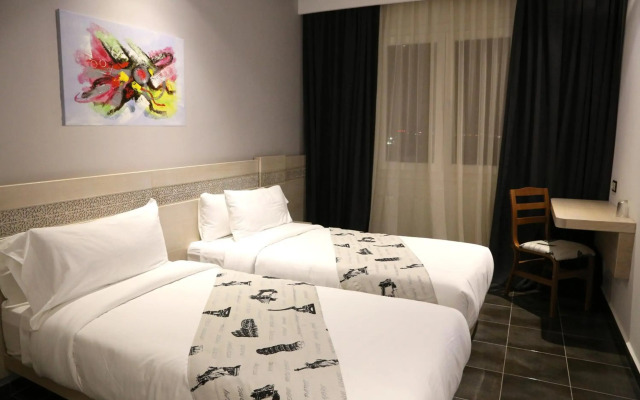 Hotel A44