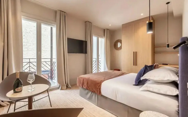 Suites FL by Sweett