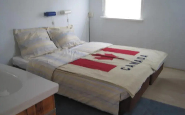 Bungalow in Eureka With Spacious Garden