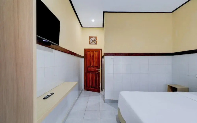 Townhouse Oak Legian Near Legian Beach Formerly Sayang Maha Merta