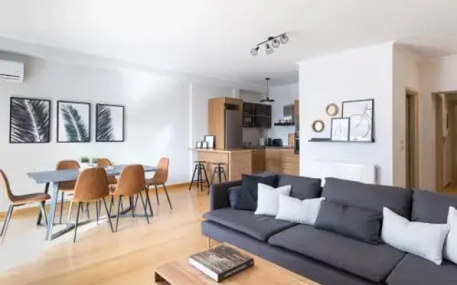 Stylish and Spacious 2BD - Thiseio by UPSTREET