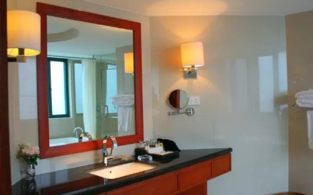 Shanghai Renji Hotel – Bathroom – Shanghai