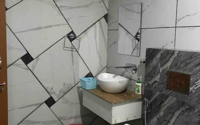 Cozy Solan Apartment With Stunning Views