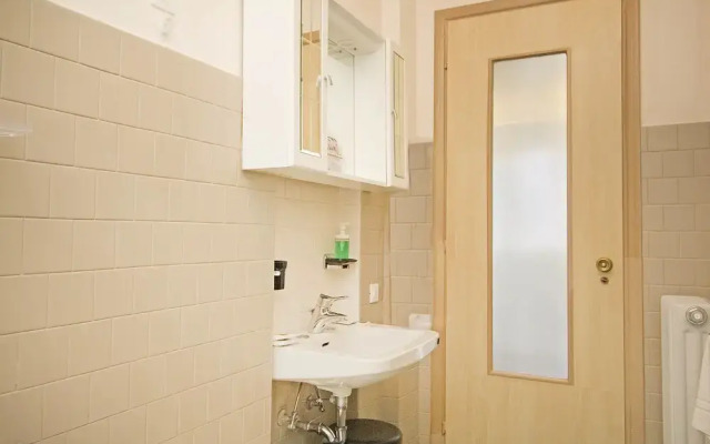 Cisano Beach Apartment
