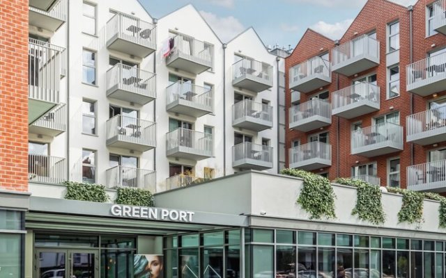 Green Port Apartament by Renters