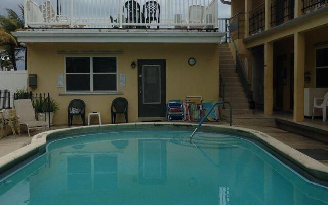 Granby Motel / Apartments