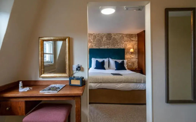 The Kings Arms Hotel - Inn