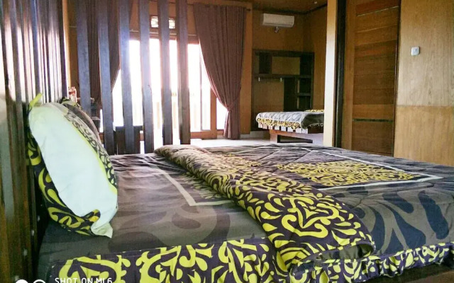 Senaru Lodge