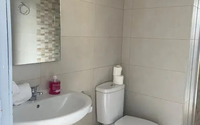 Apartamento De 1 Dormitorio, Edificio Penibtico