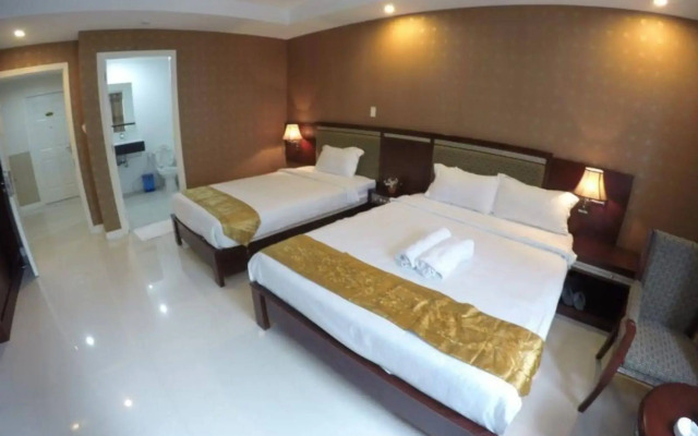 One World Hotel