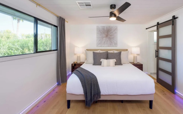 Element by Avantstay Pool, Firepit, Game Room