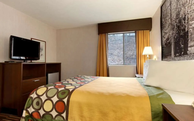 Super 8 West Springfield/route 5