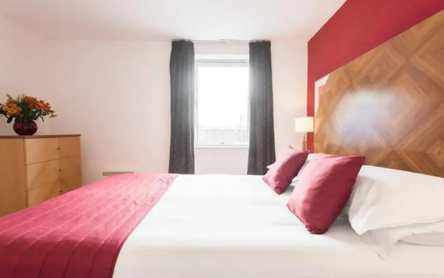 PREMIER SUITES Birmingham
