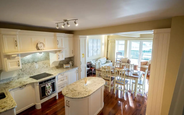 Cottage 360 - Clifden
