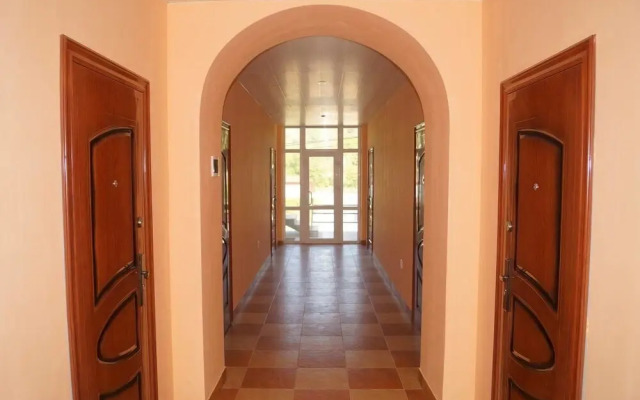 Rodnichok Guest House