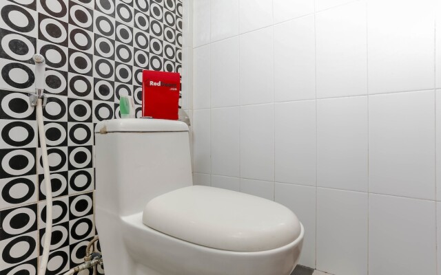 RedDoorz near Pascasarjana UGM 2