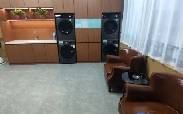 Vienna Hotel (Mianyang Jiangyou Fangte Branch)