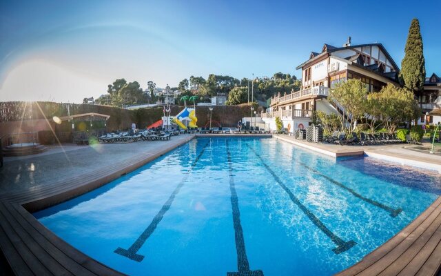 Santa Susanna Resort Hotel