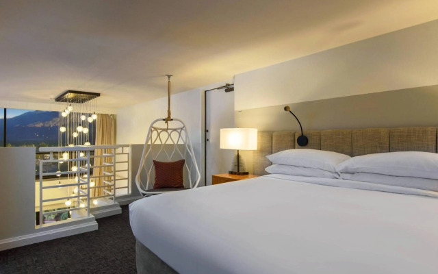 Renaissance Palm Springs Hotel
