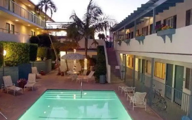 Beachside Inn