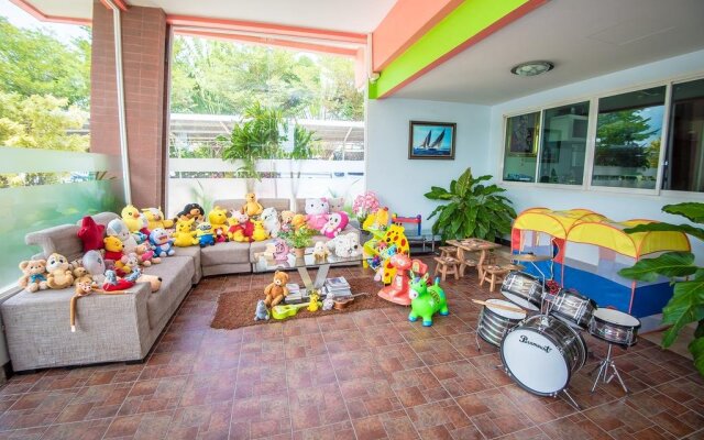 Santiphap Villa & Hotel