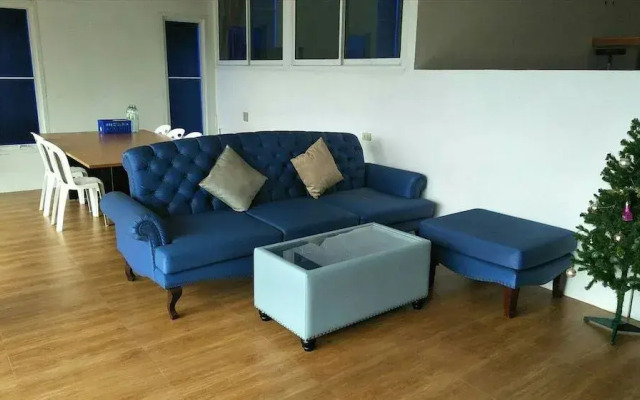 White House Mountian Beach Resort