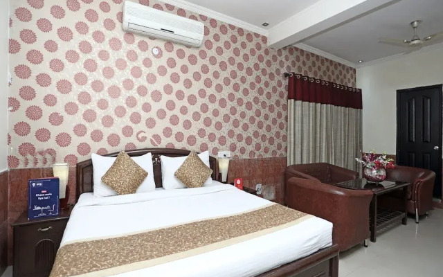 OYO 14875 The Imperial Residency