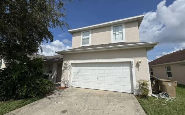 Cullen Villa 4 Bedroom Home